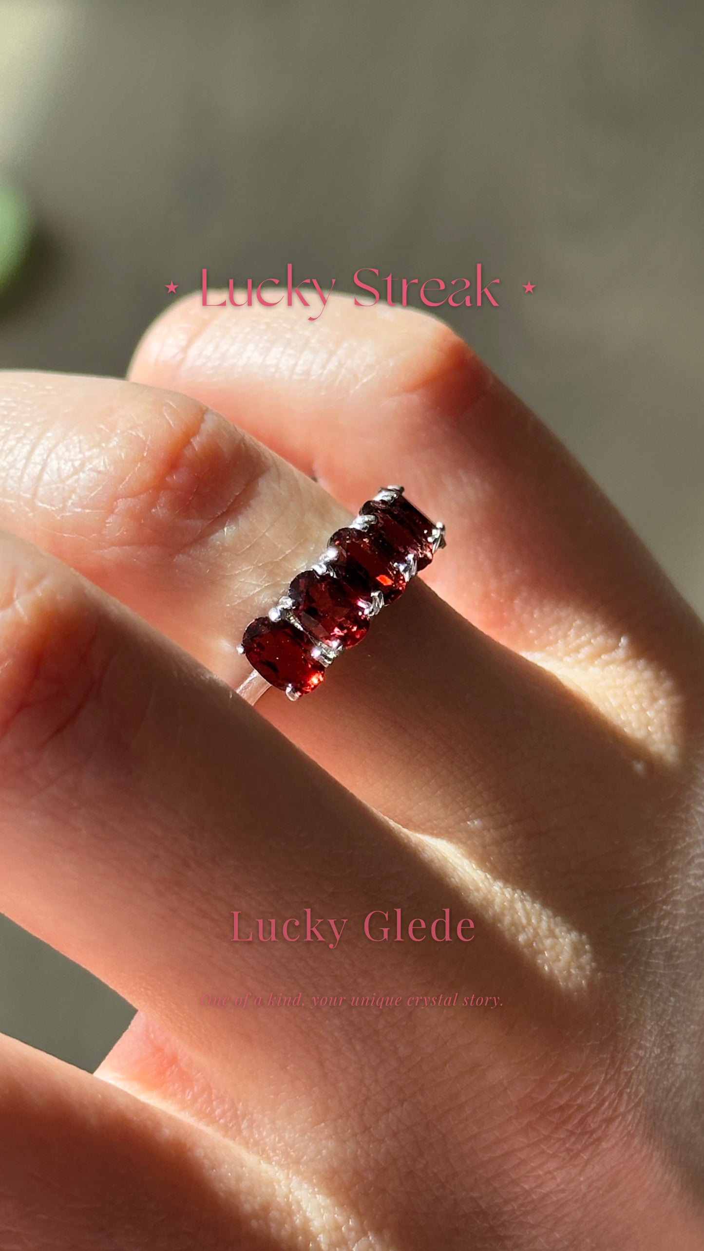Trendsetter Garnet S925 Ring