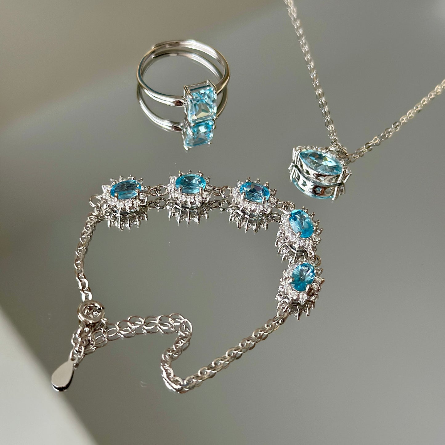 Natural Blue Topaz Jewelry Set