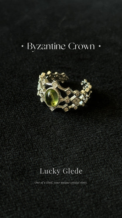 Vintage Charm Peridot S925 Ring