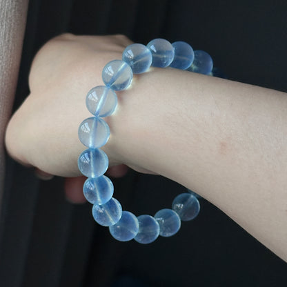 Aquamarine Bracelet: the gift of the ocean, the tranquility of the soul