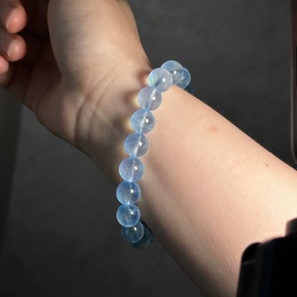 Aquamarine Bracelet: the gift of the ocean, the tranquility of the soul