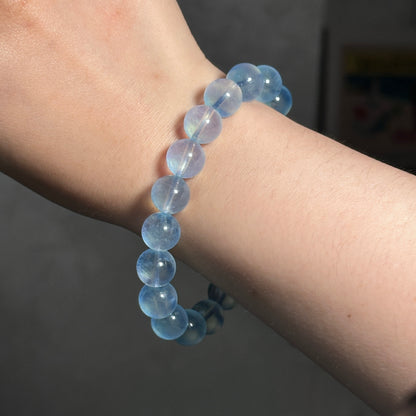 Aquamarine Bracelet: the gift of the ocean, the tranquility of the soul