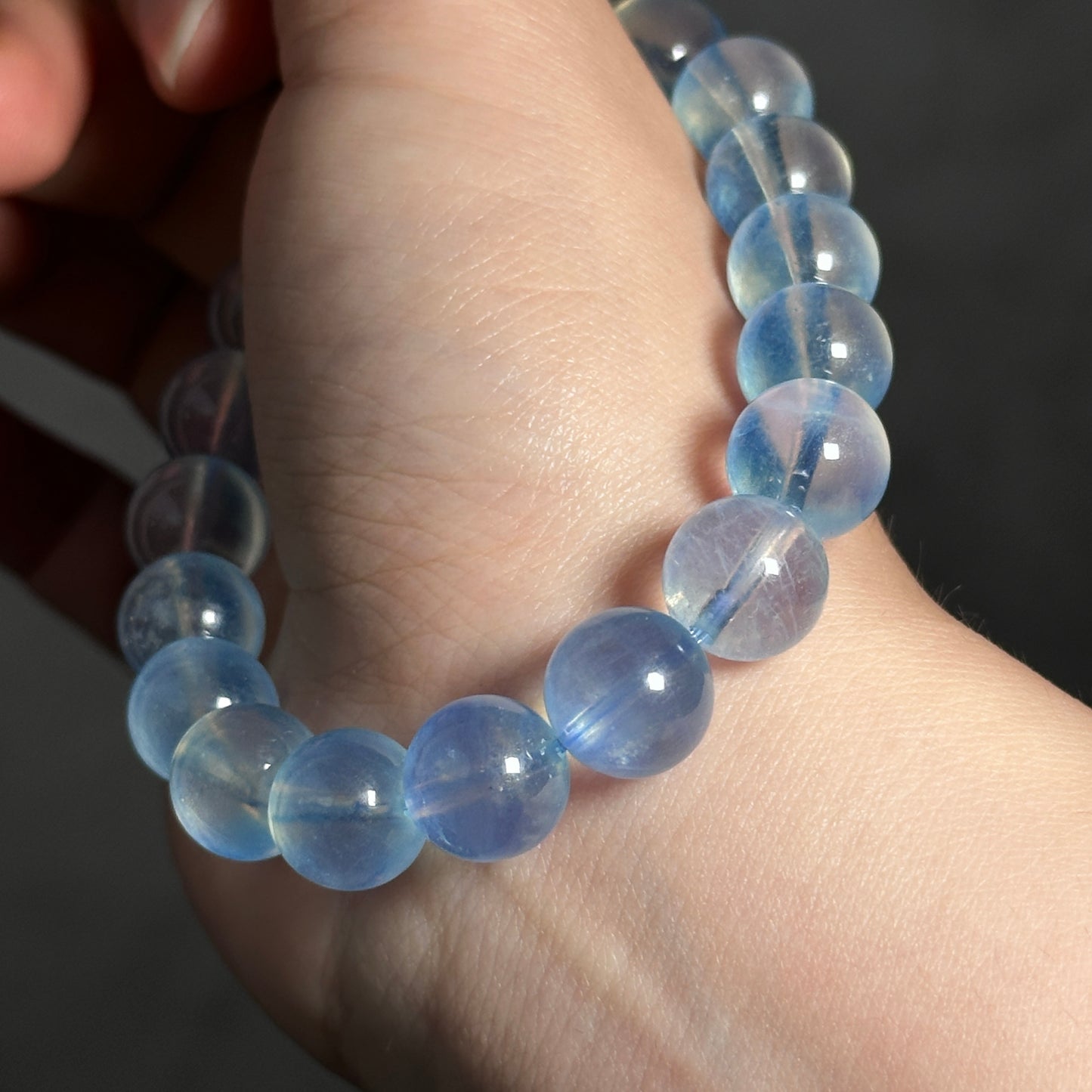 Aquamarine Bracelet: the gift of the ocean, the tranquility of the soul