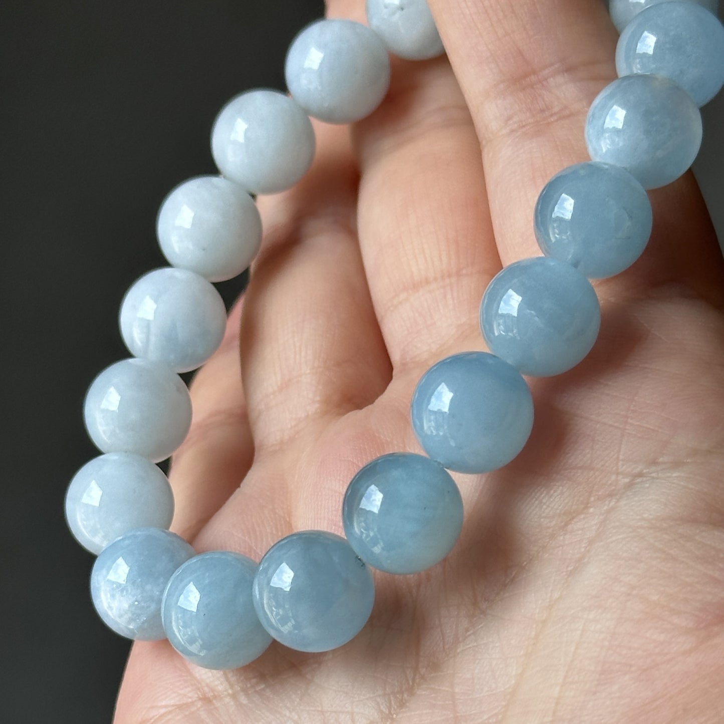 Aquamarine Bracelet [Gradient]: The Gift of The Ocean, The Tranquility of The Soul