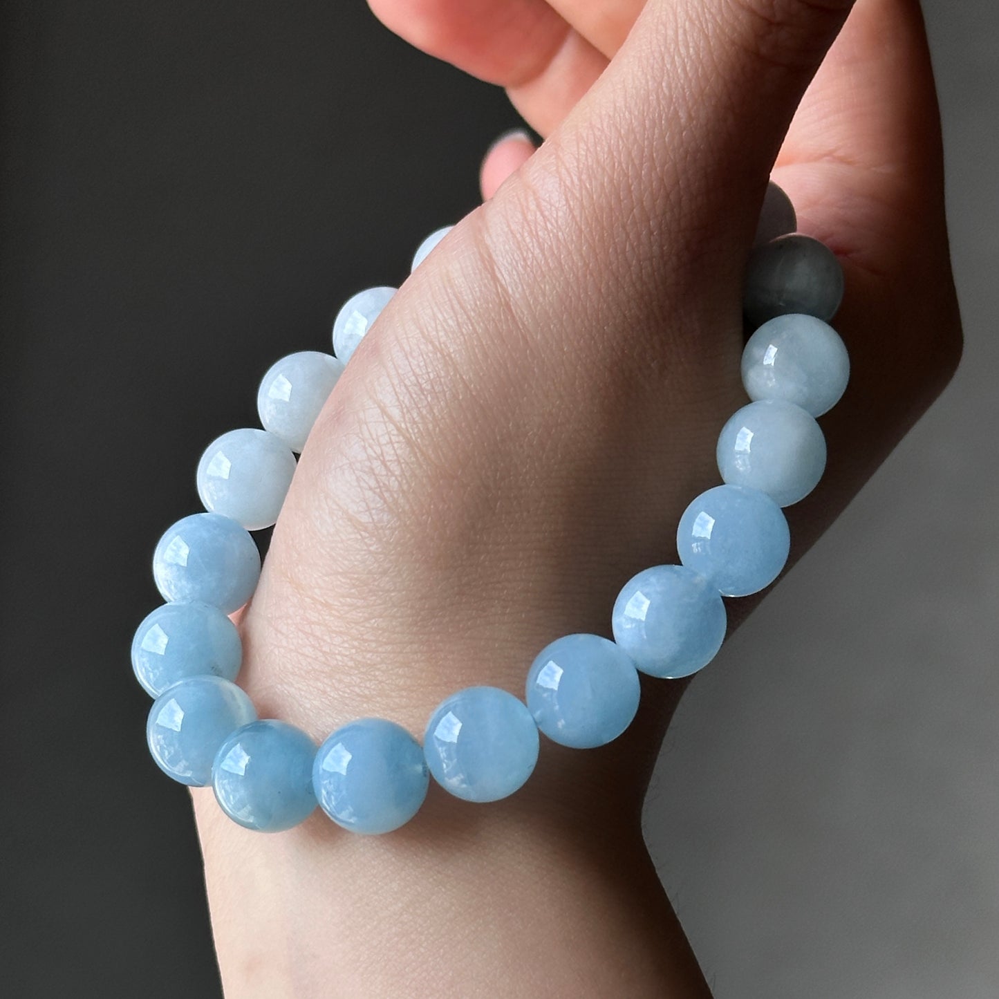 Aquamarine Bracelet [Gradient]: The Gift of The Ocean, The Tranquility of The Soul