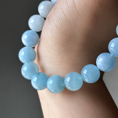 Aquamarine Bracelet [Gradient]: The Gift of The Ocean, The Tranquility of The Soul