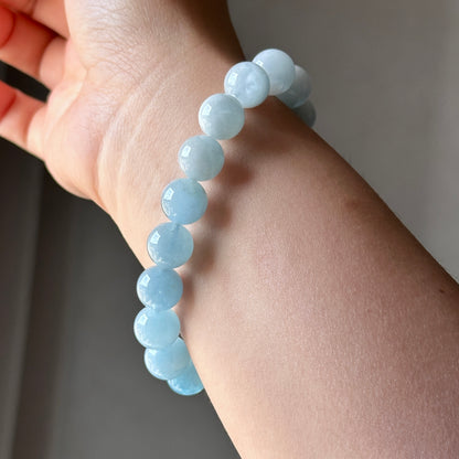 Aquamarine Bracelet [Gradient]: The Gift of The Ocean, The Tranquility of The Soul