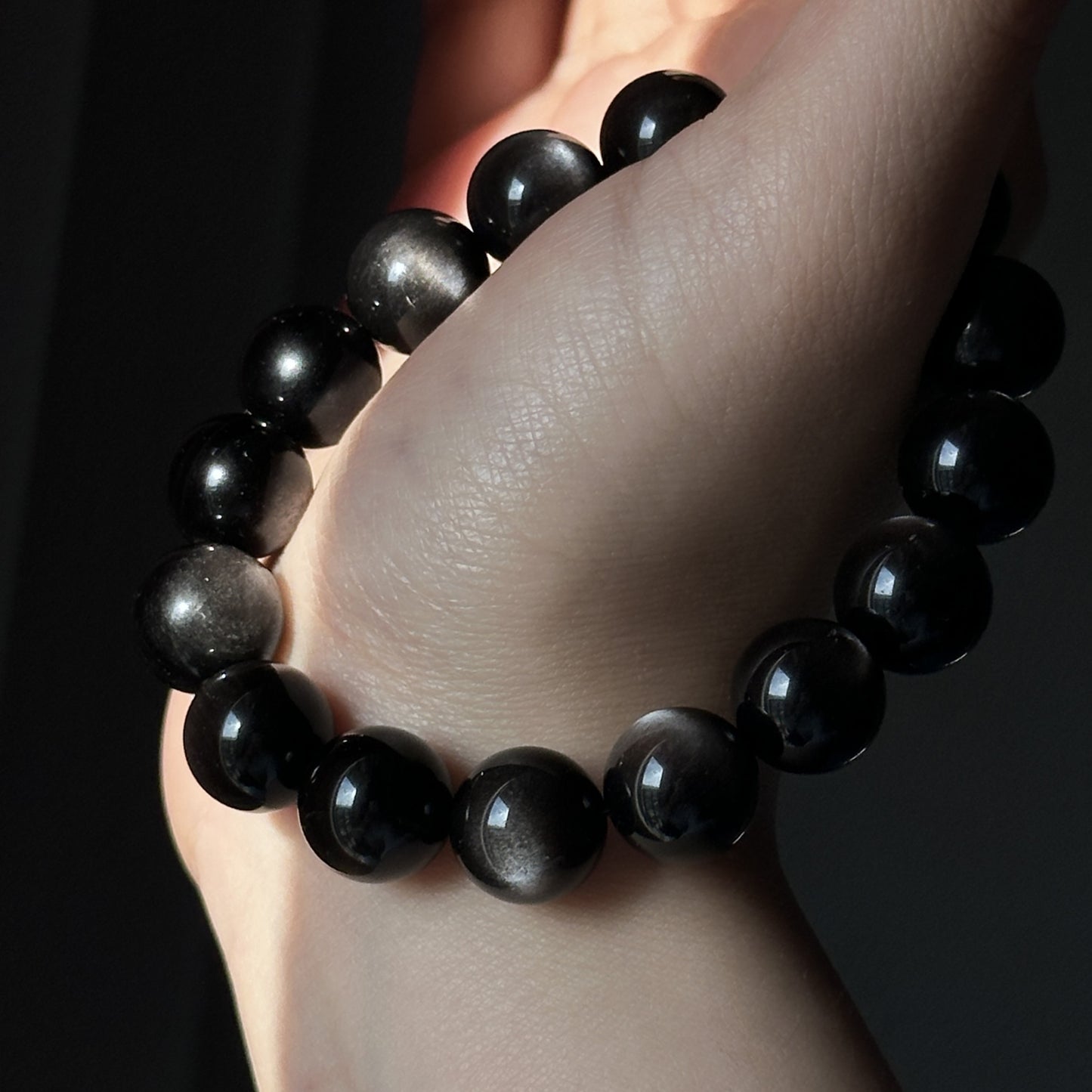 Silver Obsidian Bracelet: Energy Guardian of the Mysterious Night Sky