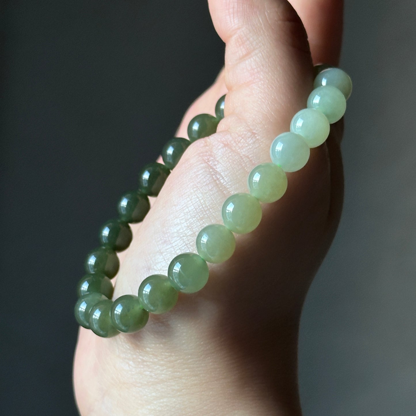 Hetian Jade Crystal Bracelet [Gradient]: A Unique Jewelry With Both Beauty And Efficacy