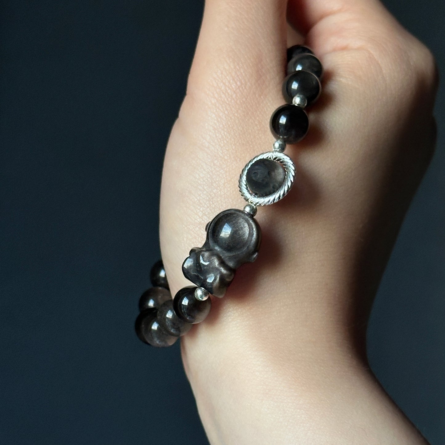 Silver Obsidian Bracelet [Astronaunt]: Energy Guardian of the Mysterious Night Sky