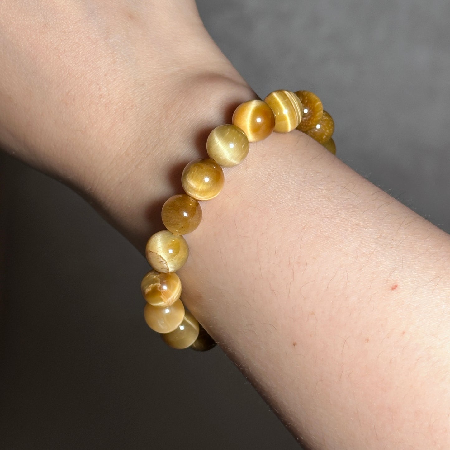 Tiger's Eye Crystal Bracelet: Your Stone of Courage